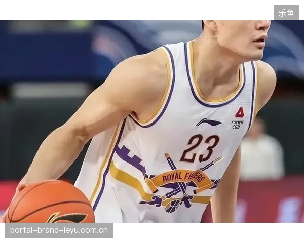 篮球少年单挑全队五个，实力逆袭成传奇
